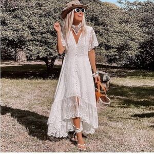 Brand new never worn White lace Women’s dress size medium high low style